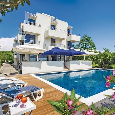 Fourteen-bedroom Holiday In Sveti Petar Сasa de vacaciones Sveti Petar (Zadar)