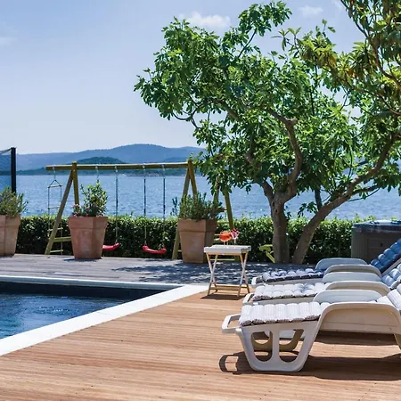 Fourteen-bedroom Holiday In Sveti Petar Sveti Petar (Zadar)