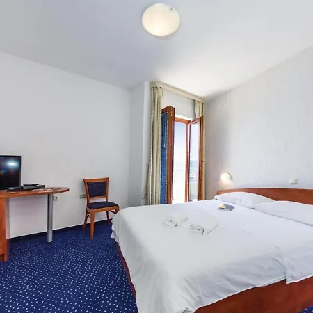 Сasa de vacaciones Fourteen-bedroom Holiday In Sveti Petar *