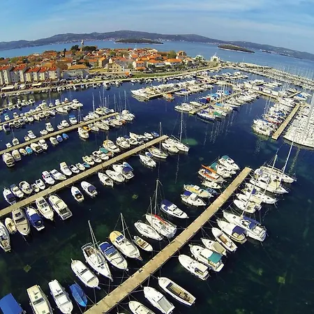 Fourteen-bedroom Holiday In Sveti Petar * Sveti Petar (Zadar)