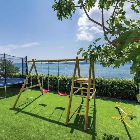 Fourteen-bedroom Holiday In Sveti Petar Сasa de vacaciones Sveti Petar (Zadar)