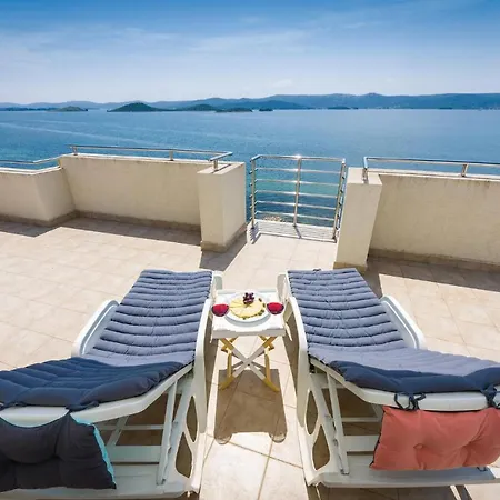 Fourteen-bedroom Holiday In Sveti Petar * Sveti Petar (Zadar)
