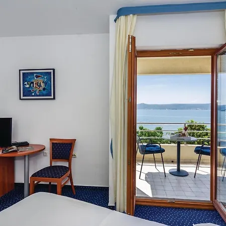 Fourteen-bedroom Holiday In Sveti Petar Сasa de vacaciones
